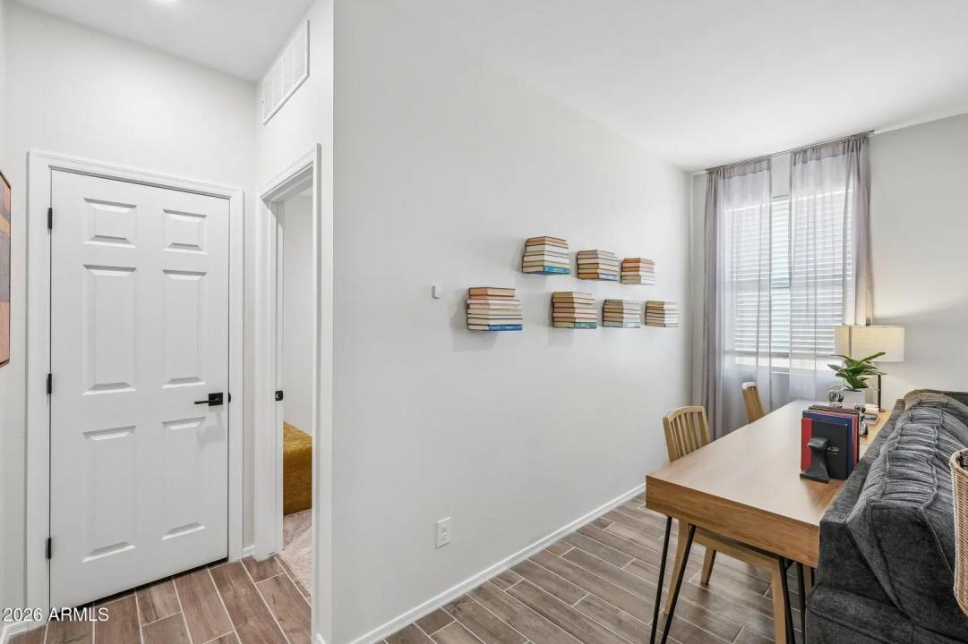 Real Estate Picture 19