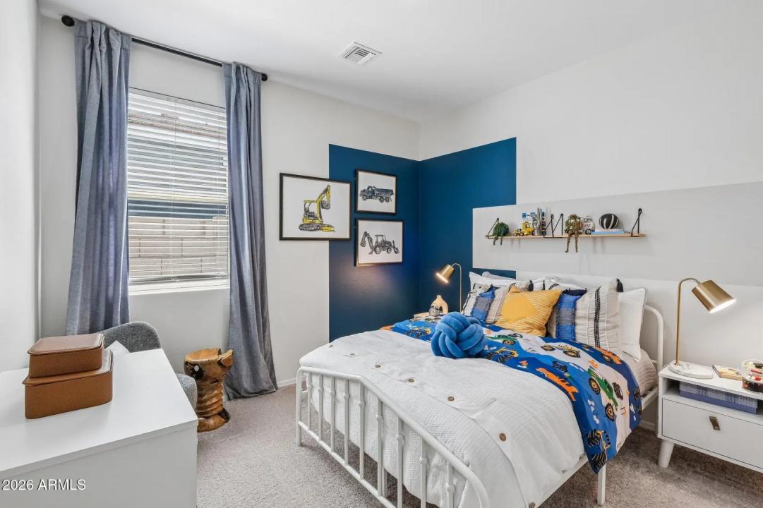Real Estate Picture 25