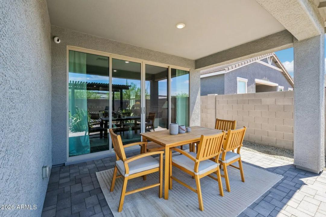 Real Estate Picture 28