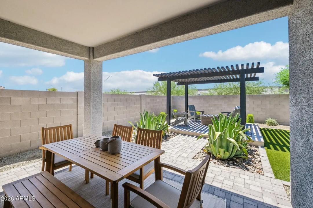 Real Estate Picture 29