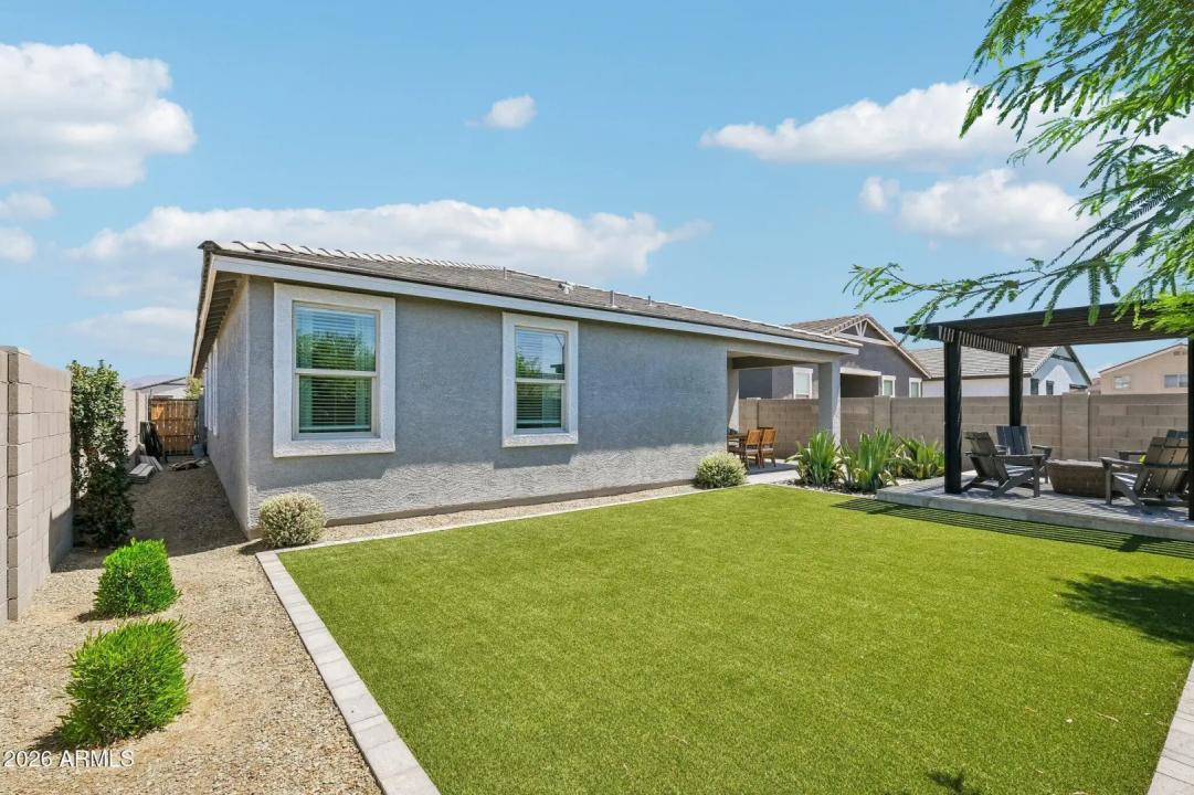 Real Estate Picture 30
