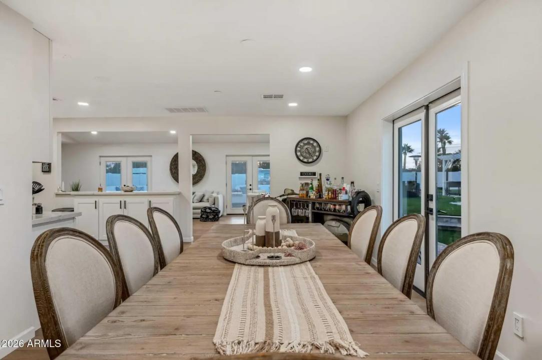 Real Estate Picture 6