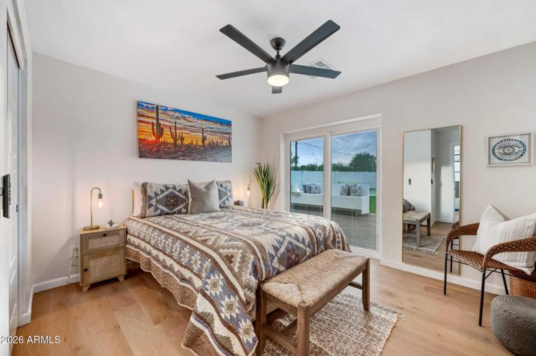 Real Estate Picture 14