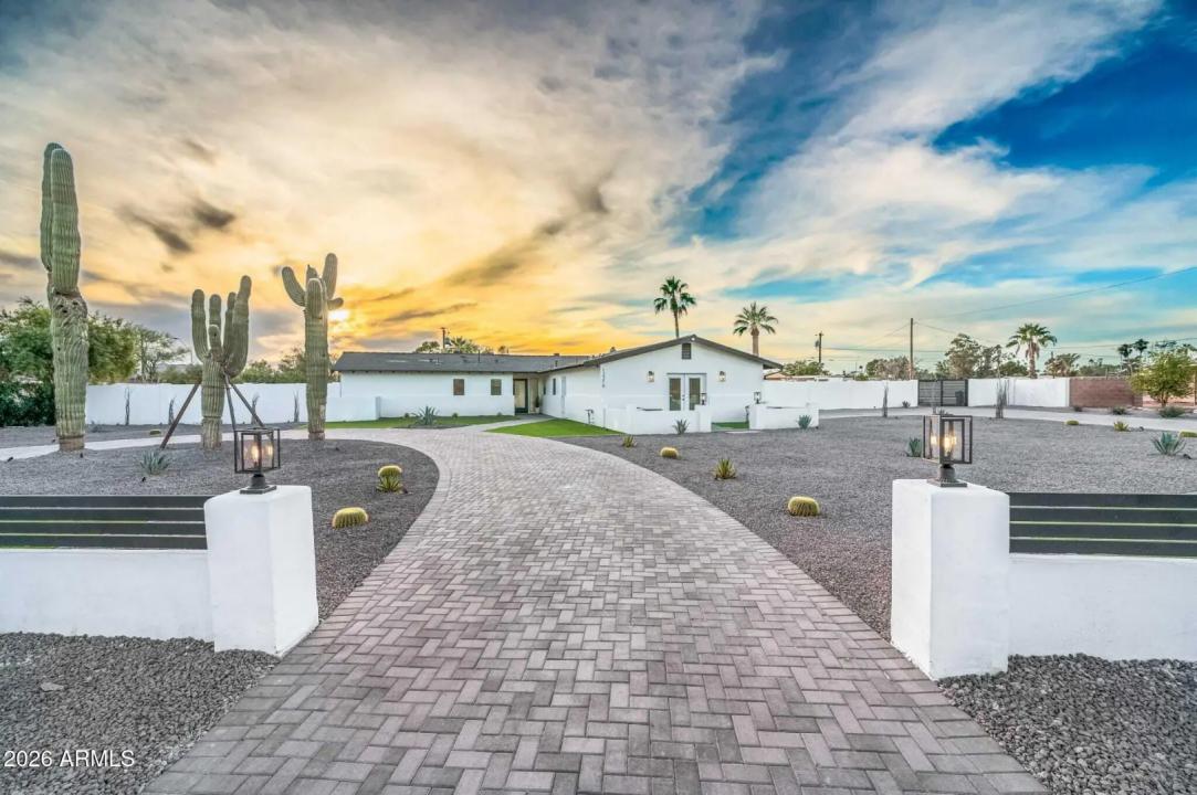 Real Estate Picture 18