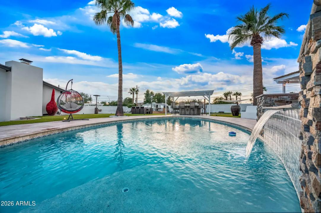 Real Estate Picture 34