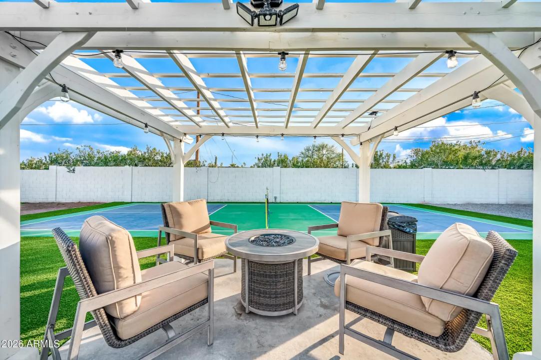 Real Estate Picture 37