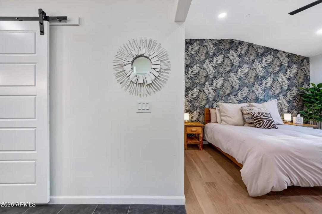 Real Estate Picture 50