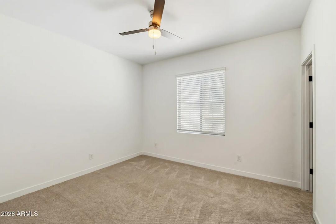 Real Estate Picture 27