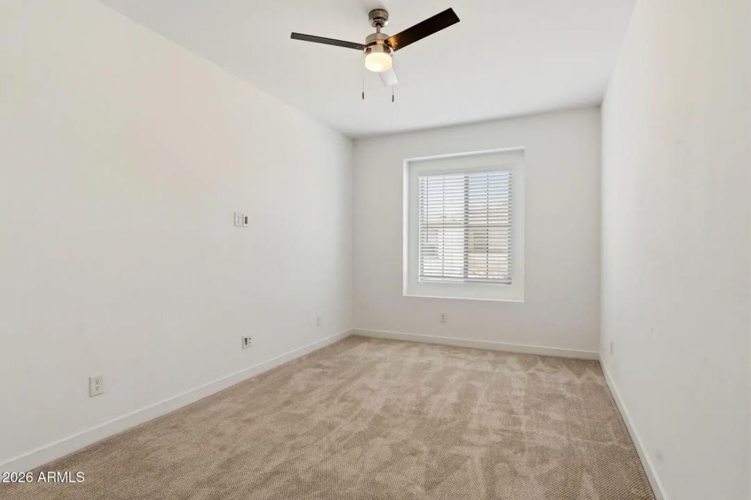 Real Estate Picture 32
