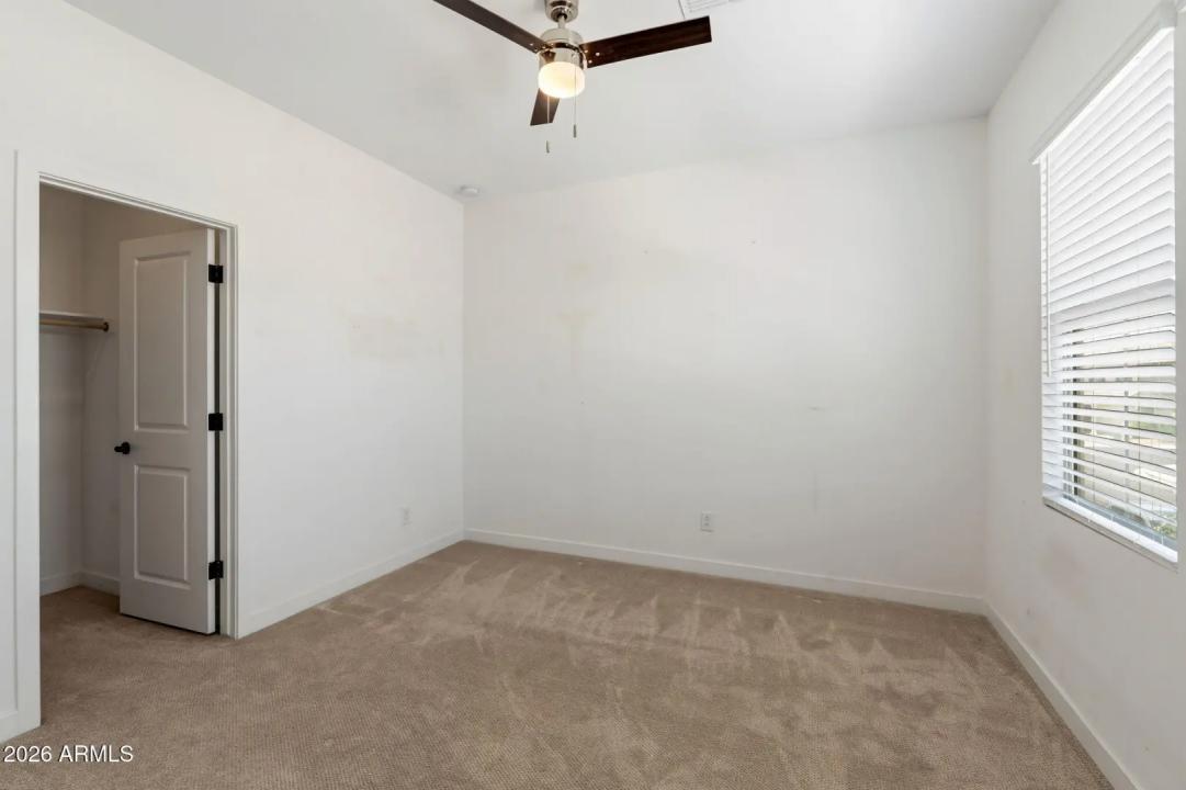 Real Estate Picture 33