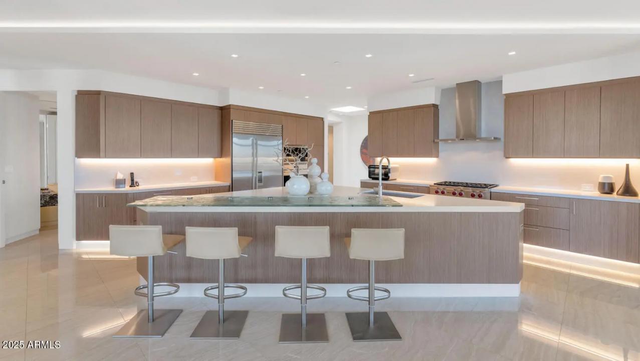Real Estate Picture 1