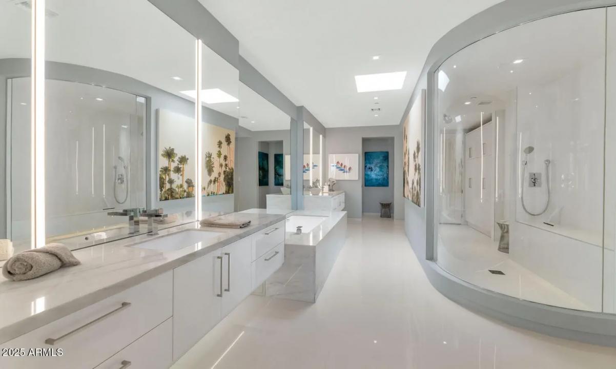 Real Estate Picture 20