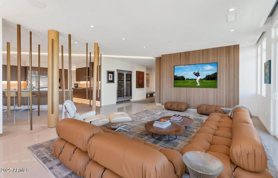 Real Estate Picture 7