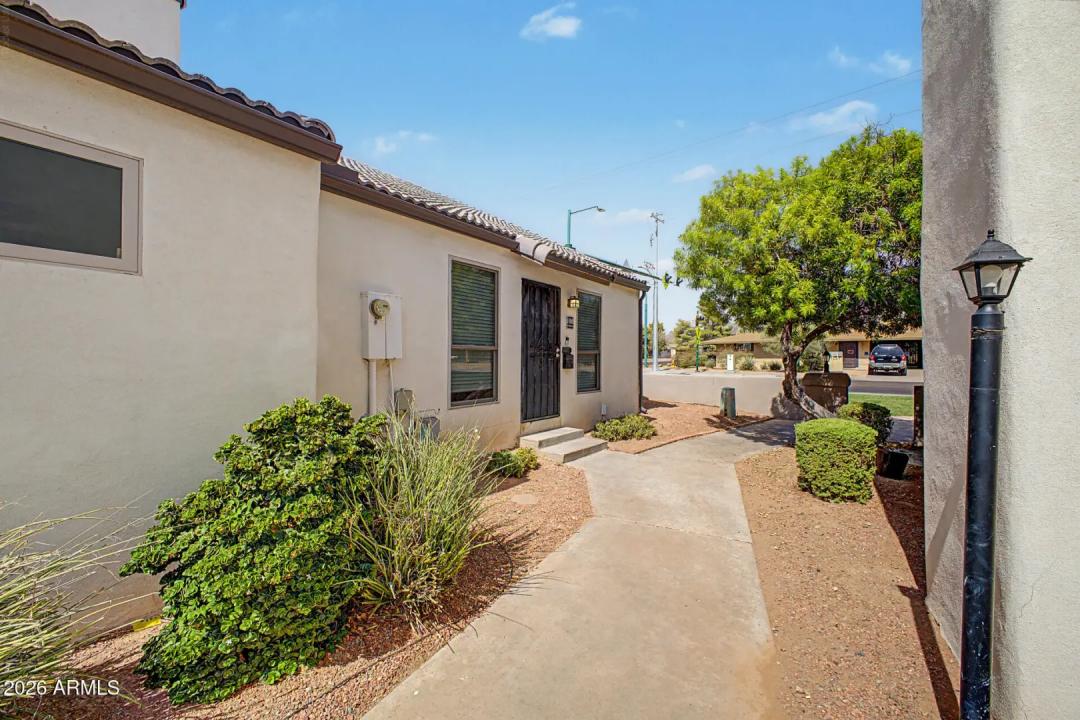 Real Estate Picture 2