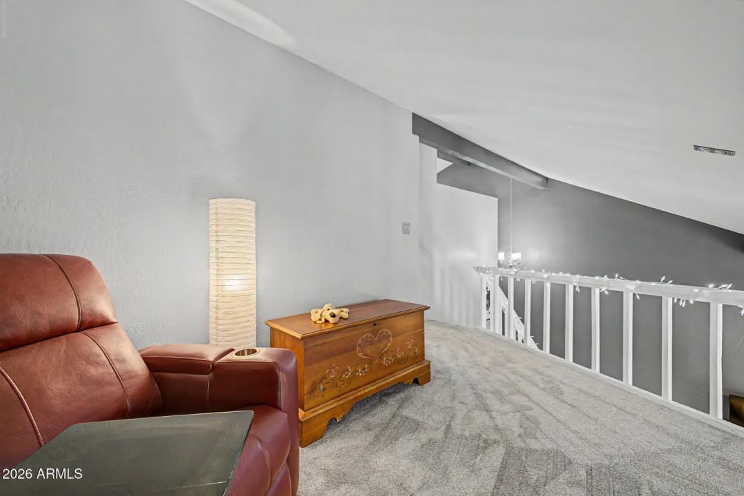 Real Estate Picture 18