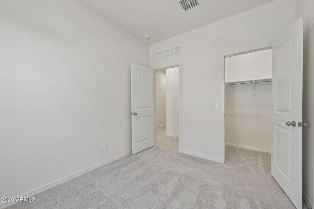 Real Estate Picture 24