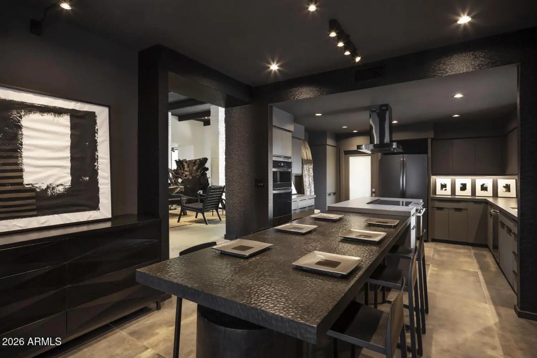Real Estate Picture 16