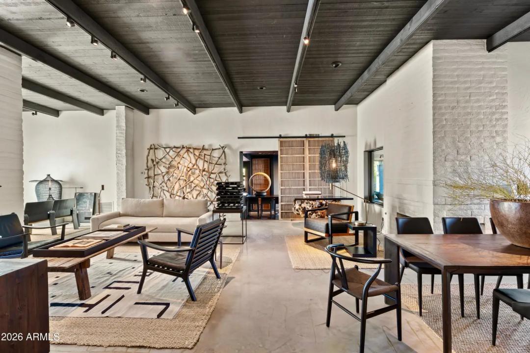 Real Estate Picture 10