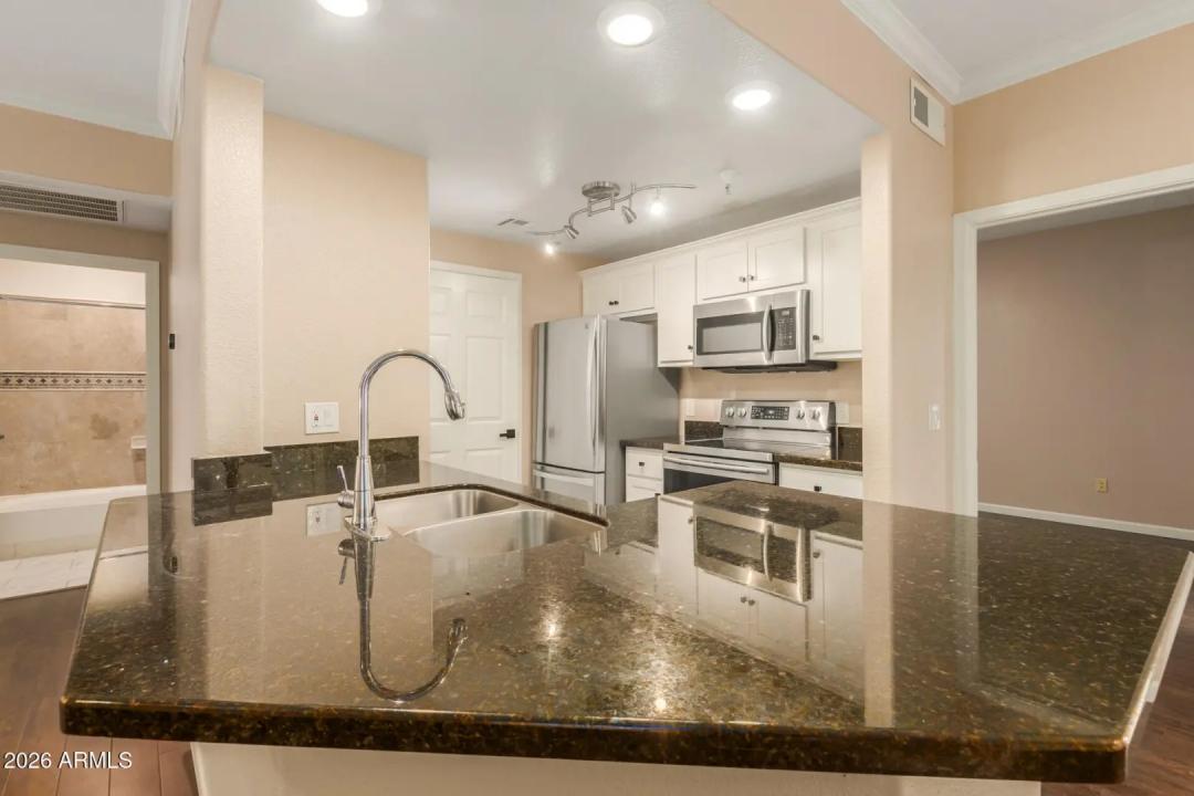 Real Estate Picture 10