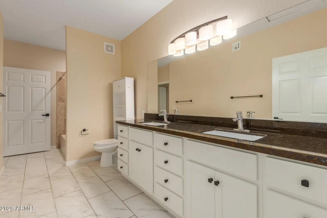 Real Estate Picture 21
