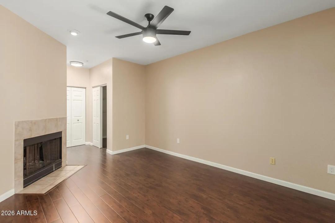 Real Estate Picture 19
