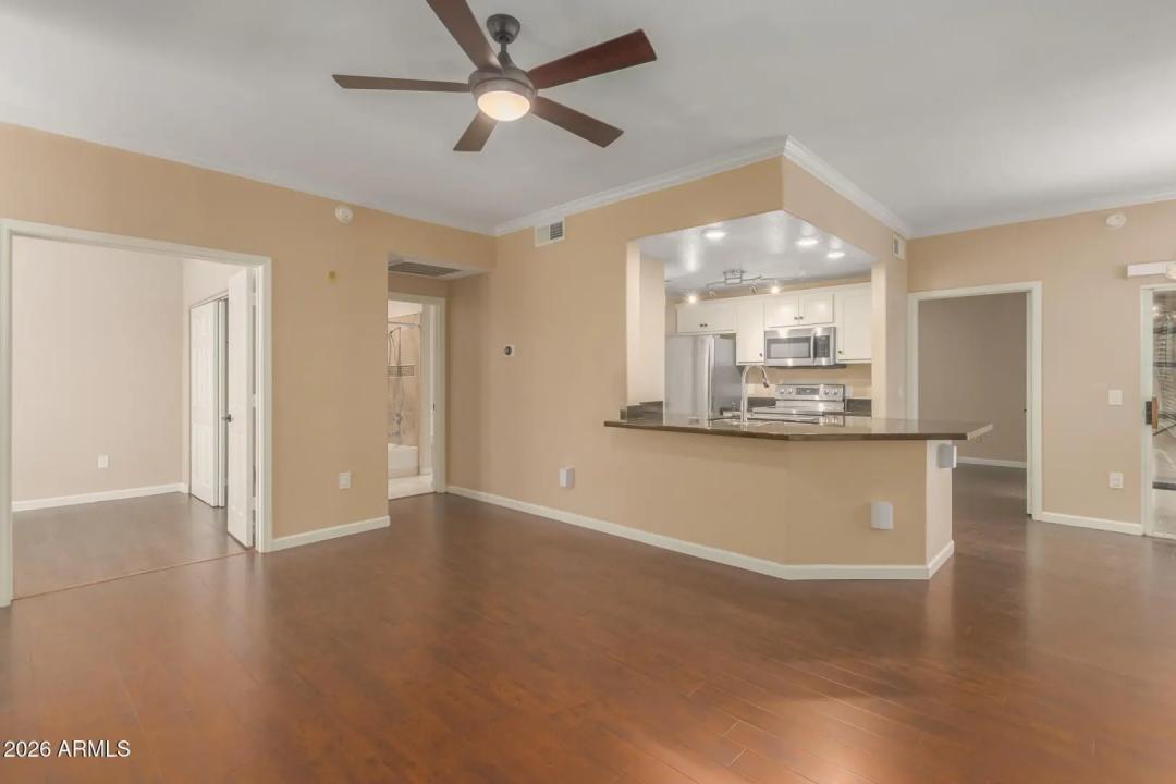 Real Estate Picture 6