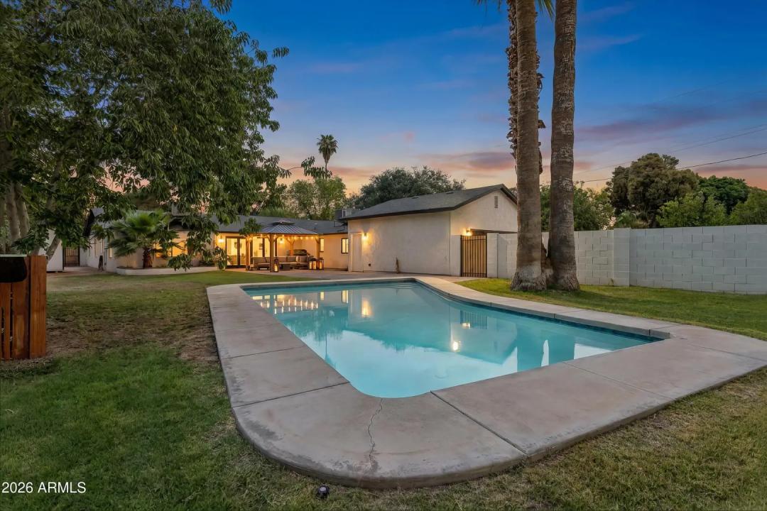 Real Estate Picture 37