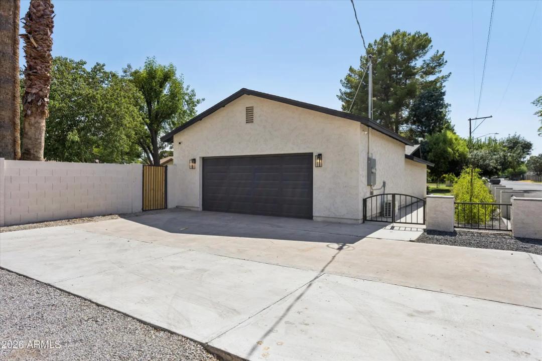 Real Estate Picture 42