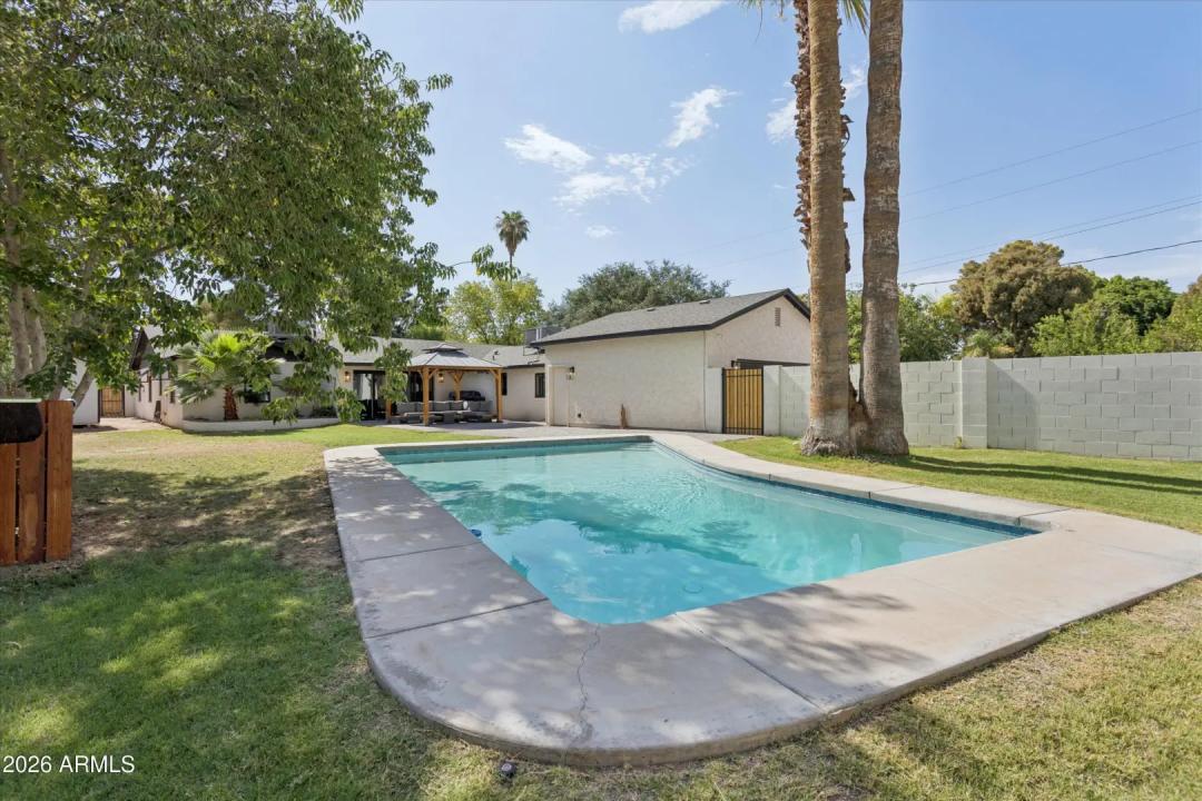 Real Estate Picture 38