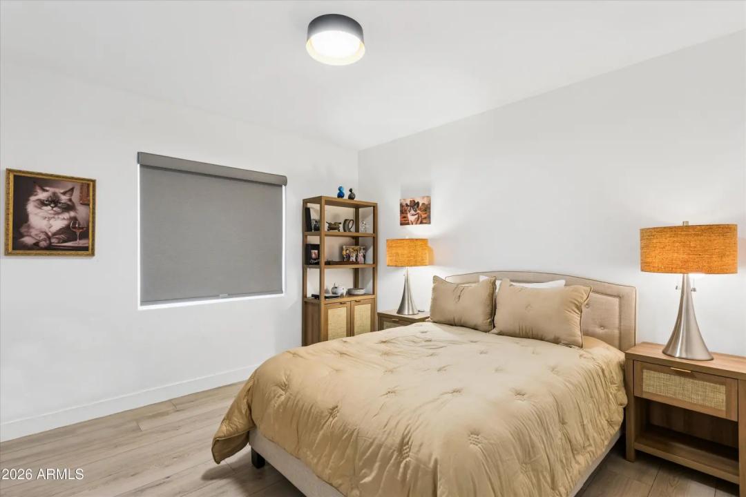 Real Estate Picture 33