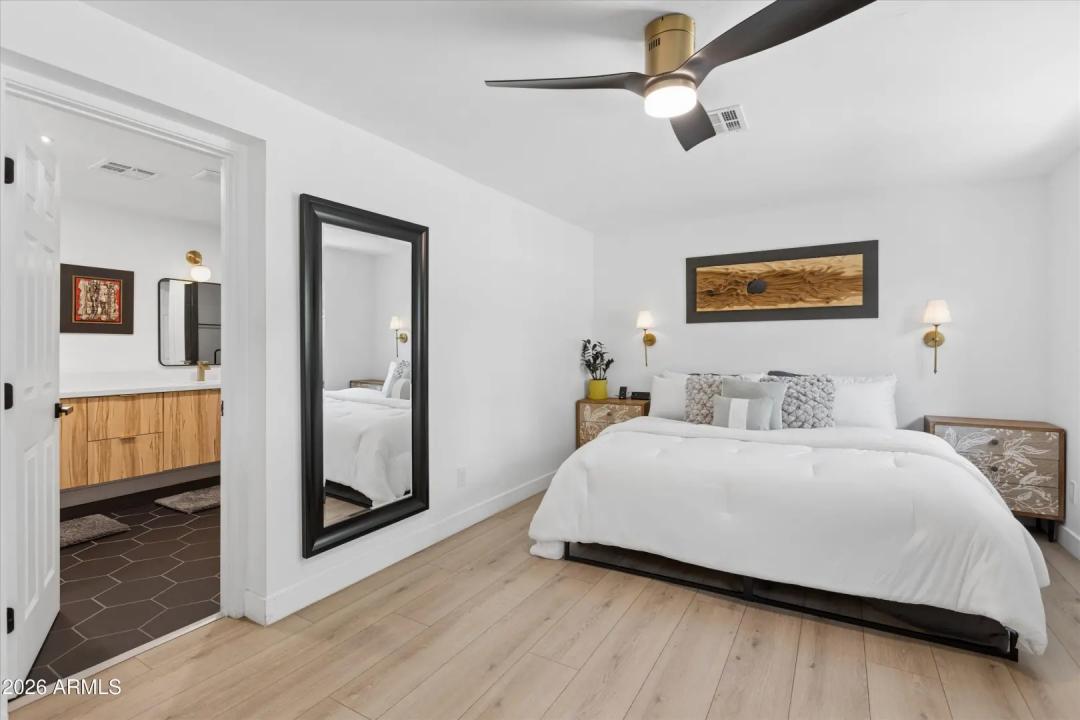 Real Estate Picture 28
