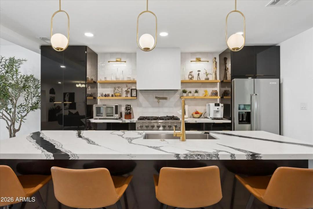 Real Estate Picture 21
