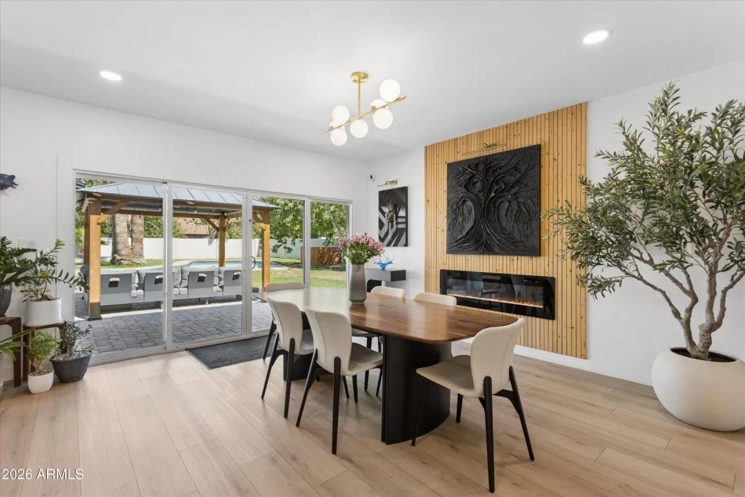 Real Estate Picture 15