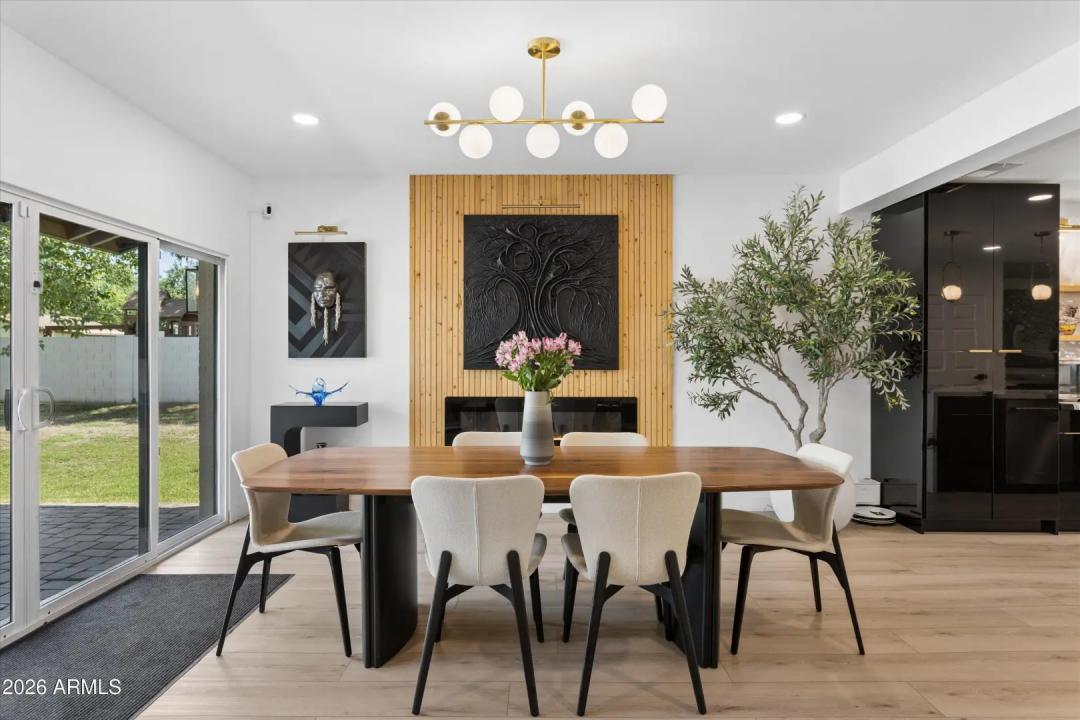 Real Estate Picture 10
