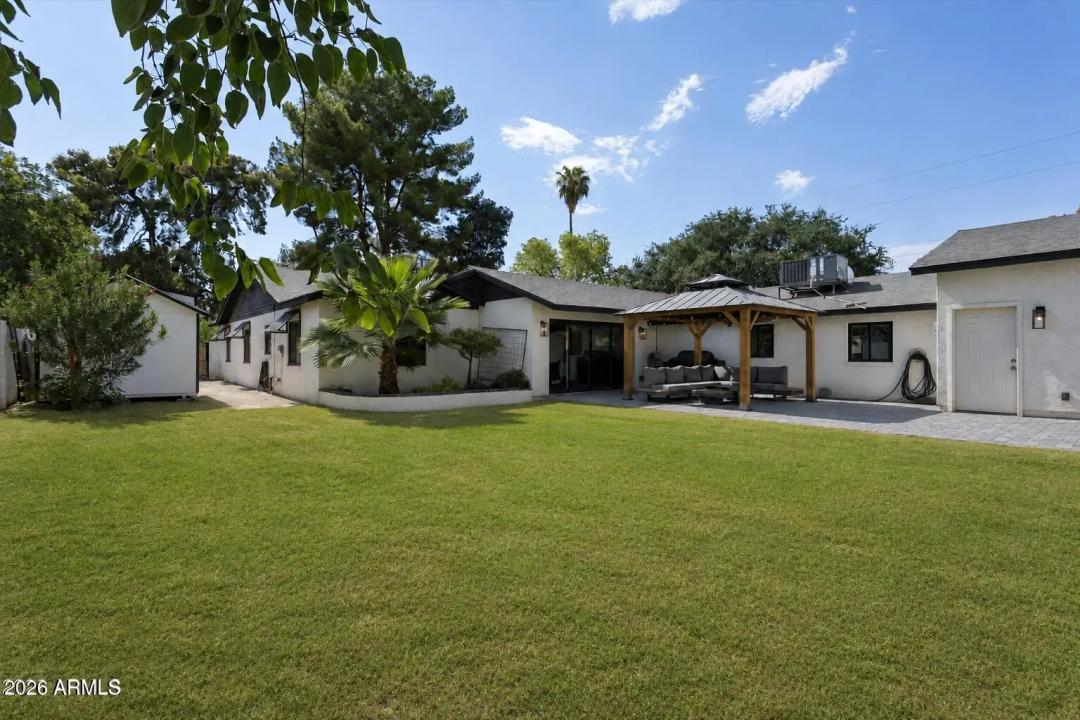 Real Estate Picture 40