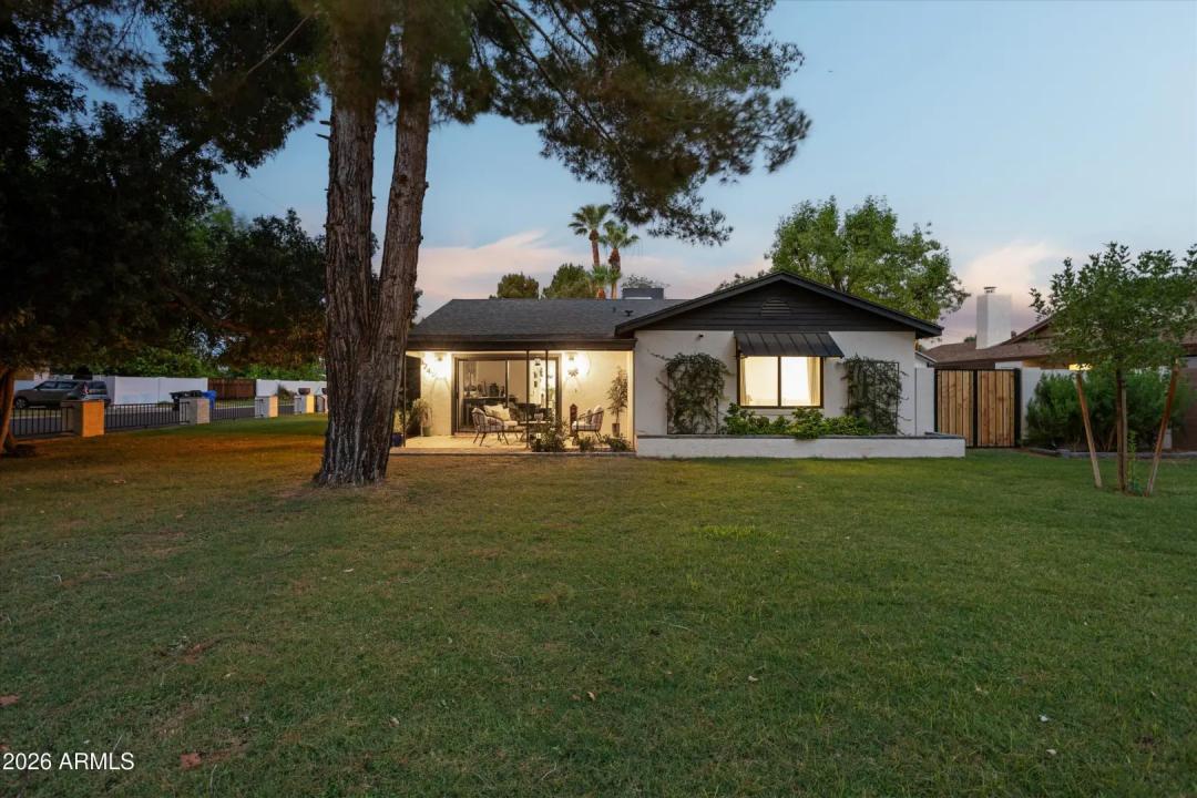 Real Estate Picture 50