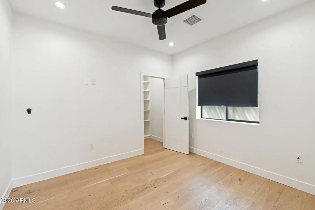 Real Estate Picture 27