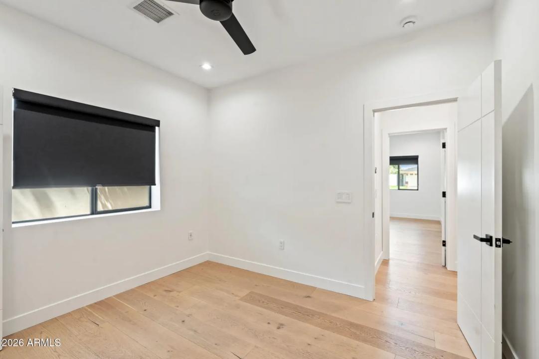 Real Estate Picture 28