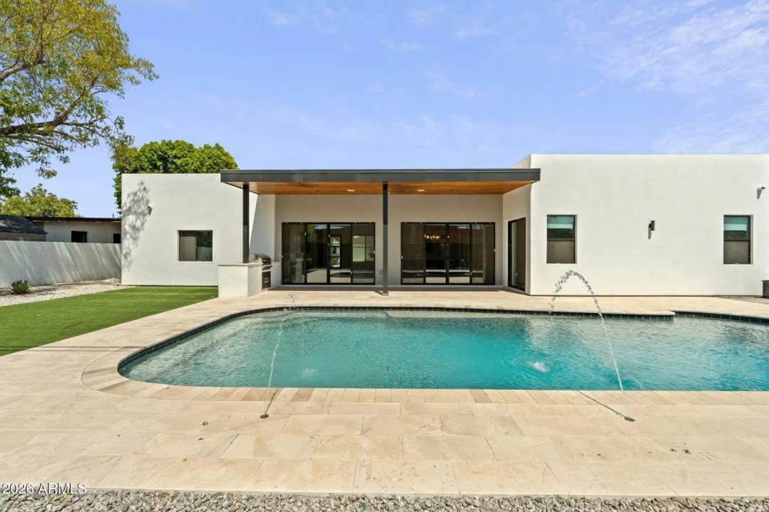 Real Estate Picture 36