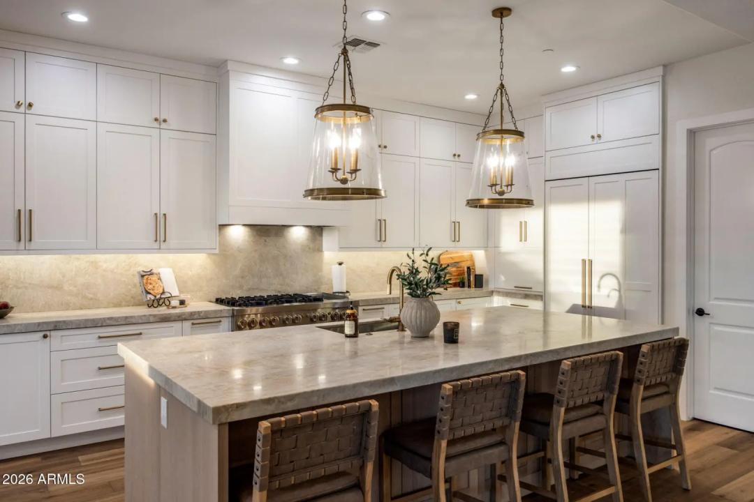 Real Estate Picture 2