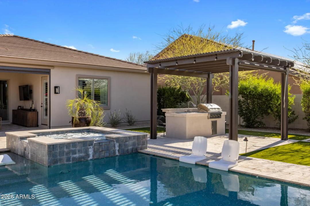 Real Estate Picture 31