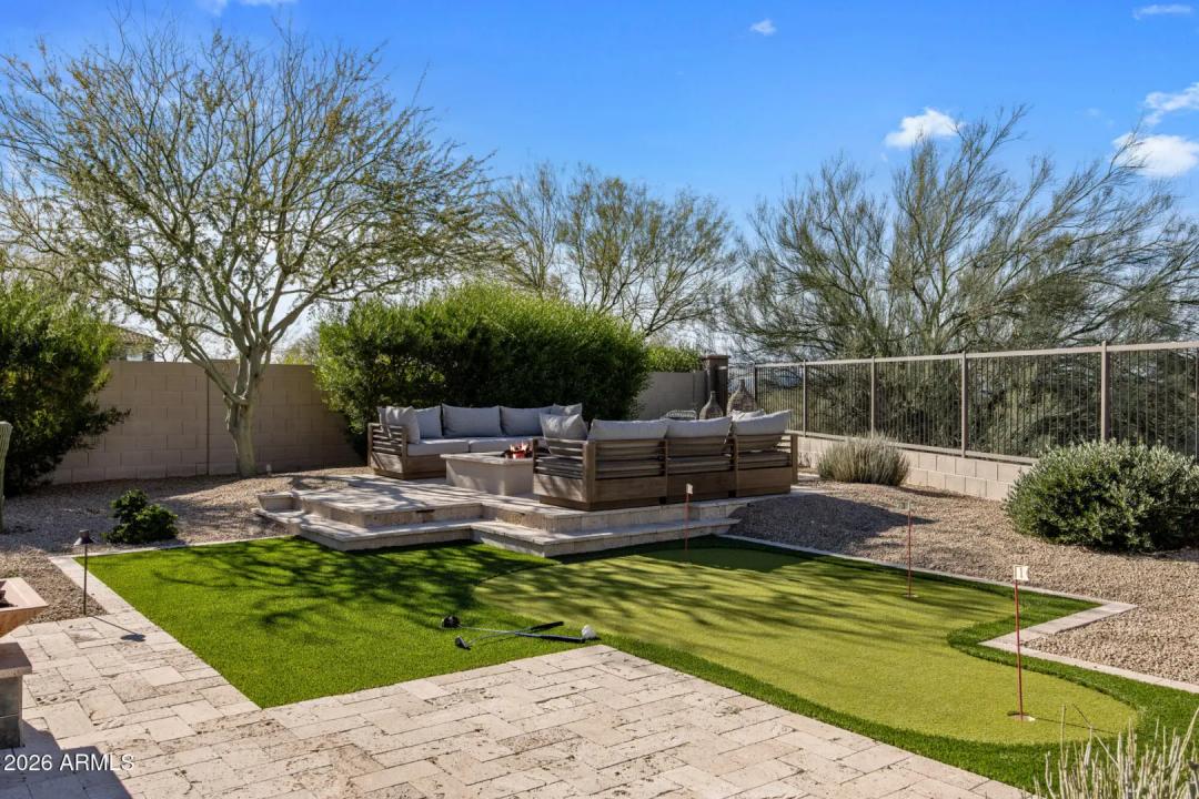 Real Estate Picture 32