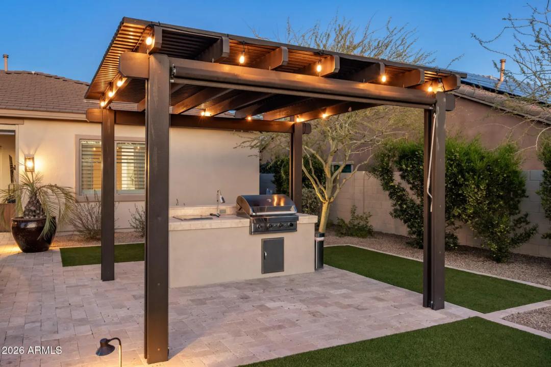 Real Estate Picture 37