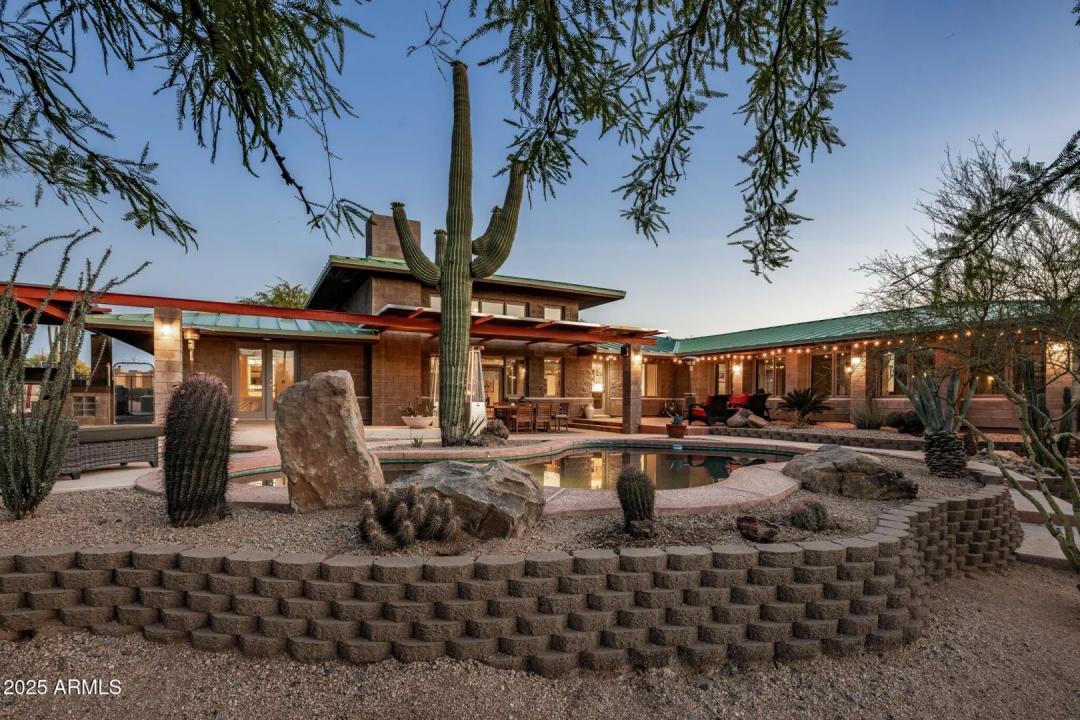 Real Estate Picture 6