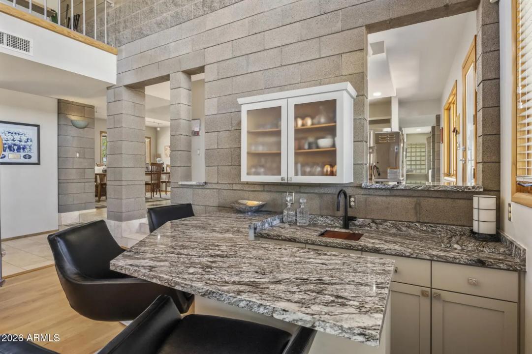 Real Estate Picture 13
