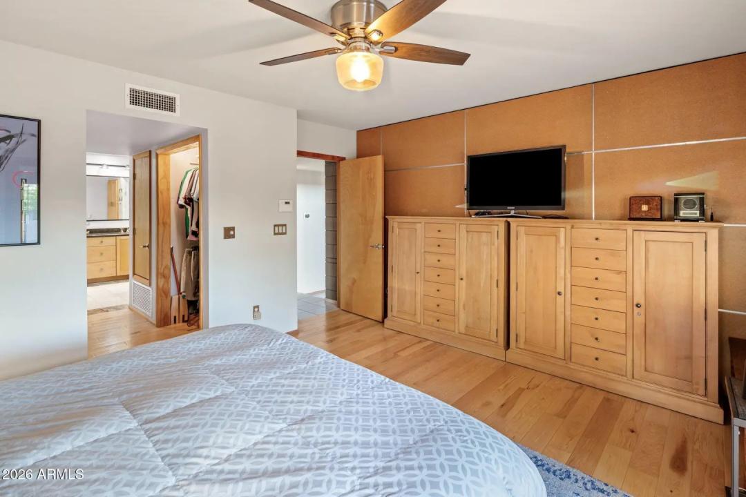 Real Estate Picture 27