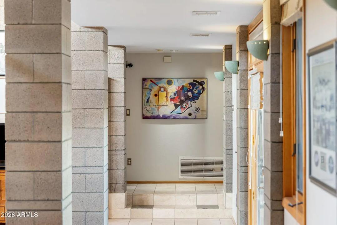 Real Estate Picture 25