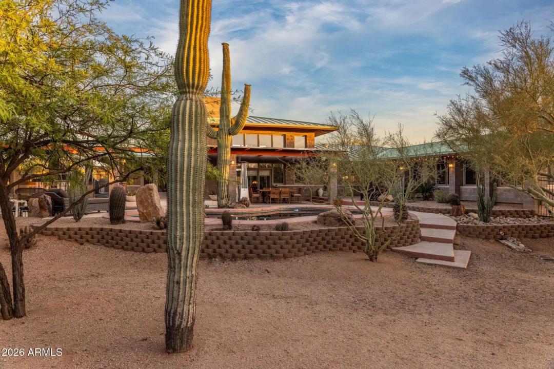Real Estate Picture 39