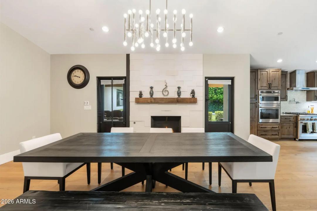 Real Estate Picture 12