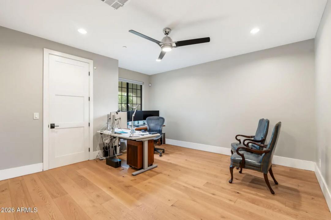 Real Estate Picture 30